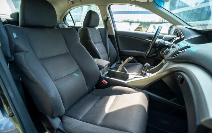 Honda Accord cena 30000 przebieg: 218000, rok produkcji 2009 z Toruń małe 277